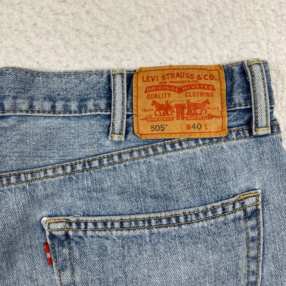 Levi's 505 Denim Shorts Mens 40 Blue Light Wash Straight Fit Casual Summer‎ Dad